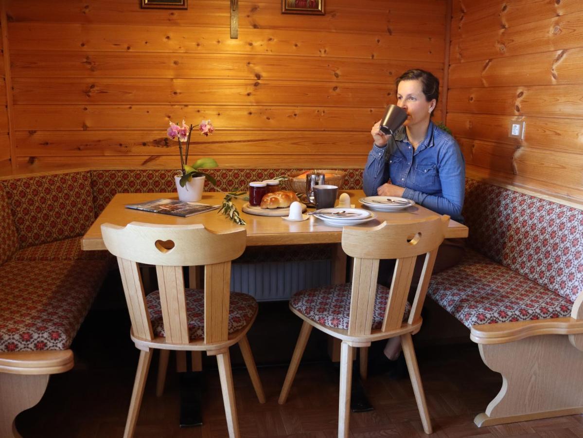 Portnerhof Auf Oberkirn Apartman Scena Kültér fotó